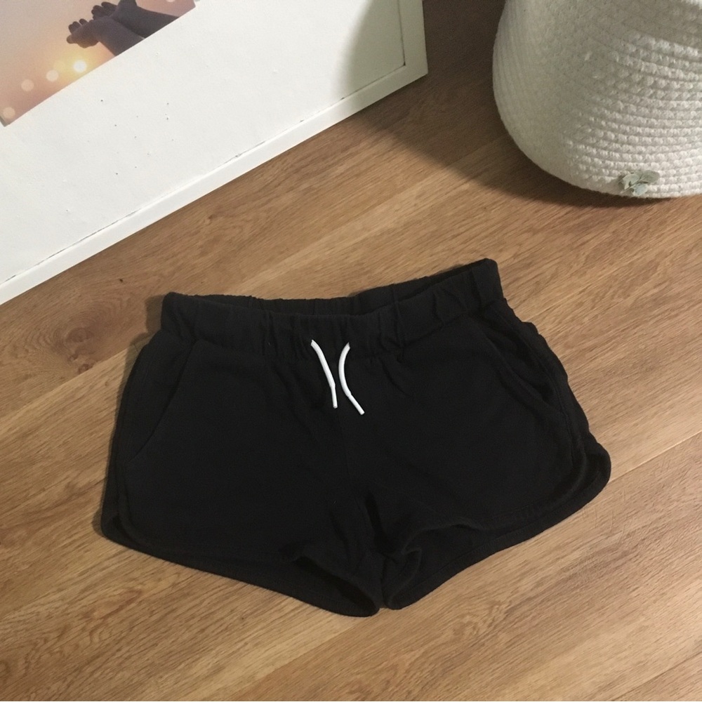 BLACK OLD NAVY SHORTS